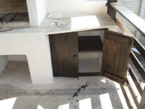 drzwi i półki drewniane do grilla